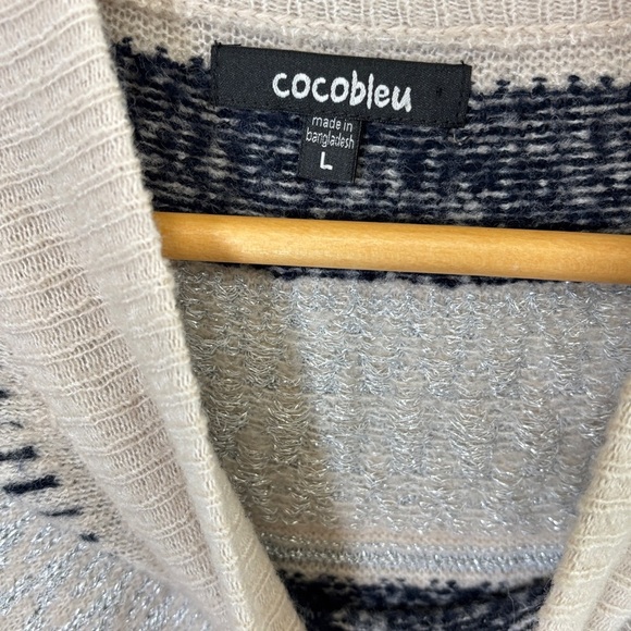 Cream and Black Crew Neck Sweater with Fair Isle Pattern - Picture 3 of 4